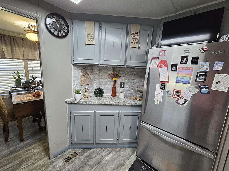 For Sale: $190,000 (2 beds, 2 baths, 1438 Square Feet)