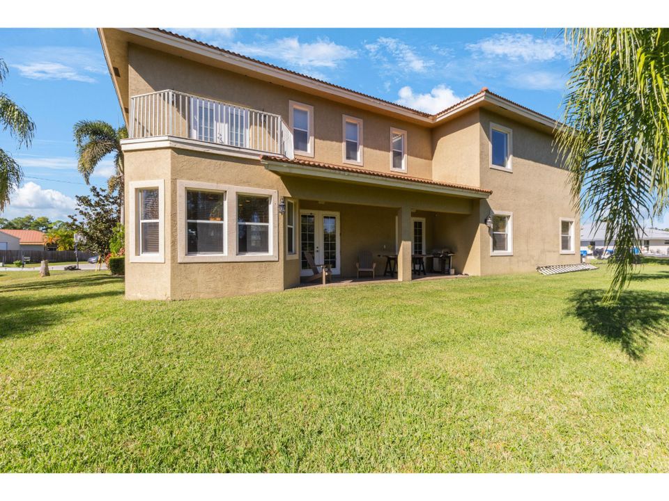 For Sale: $620,000 (3 beds, 2 baths, 3776 Square Feet)