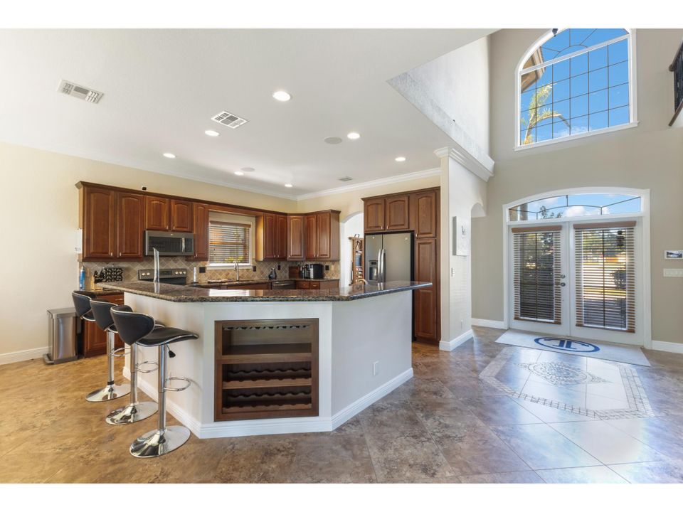 For Sale: $620,000 (3 beds, 2 baths, 3776 Square Feet)