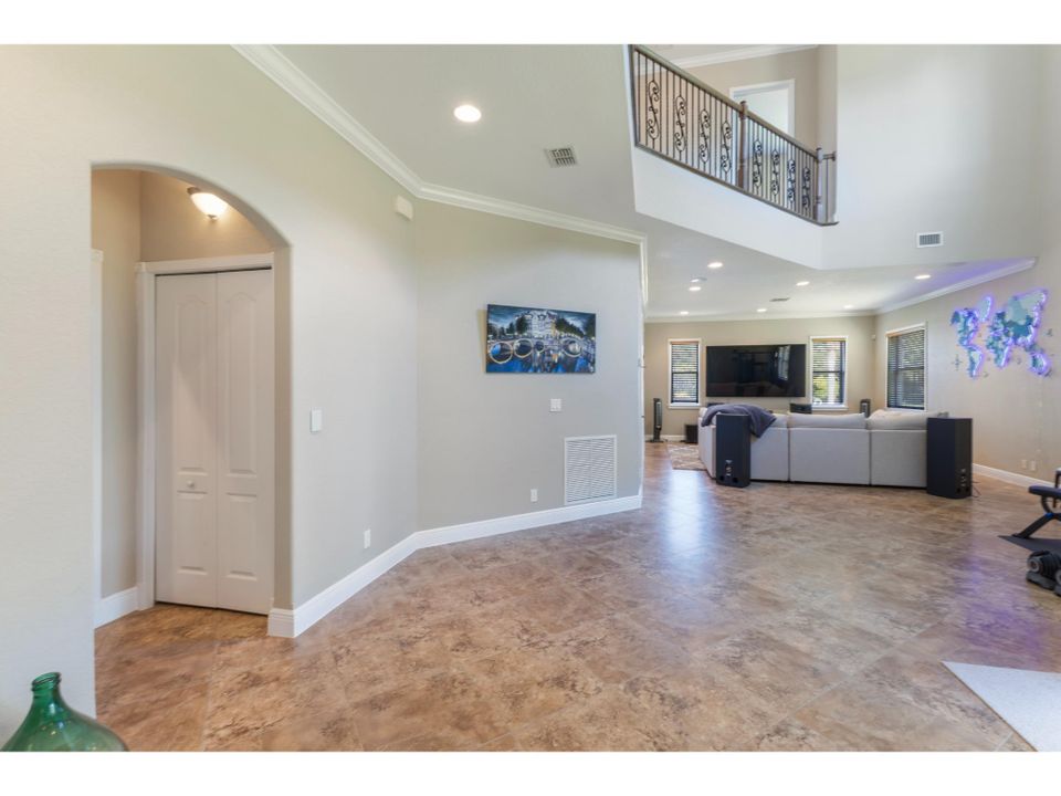 For Sale: $620,000 (3 beds, 2 baths, 3776 Square Feet)