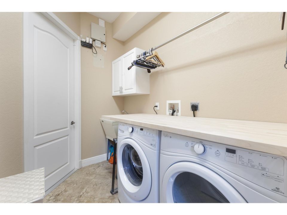 For Sale: $620,000 (3 beds, 2 baths, 3776 Square Feet)