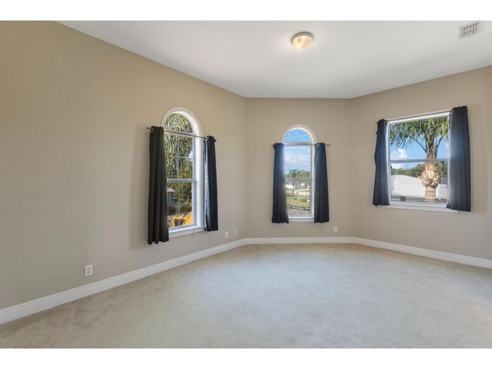 For Sale: $620,000 (3 beds, 2 baths, 3776 Square Feet)