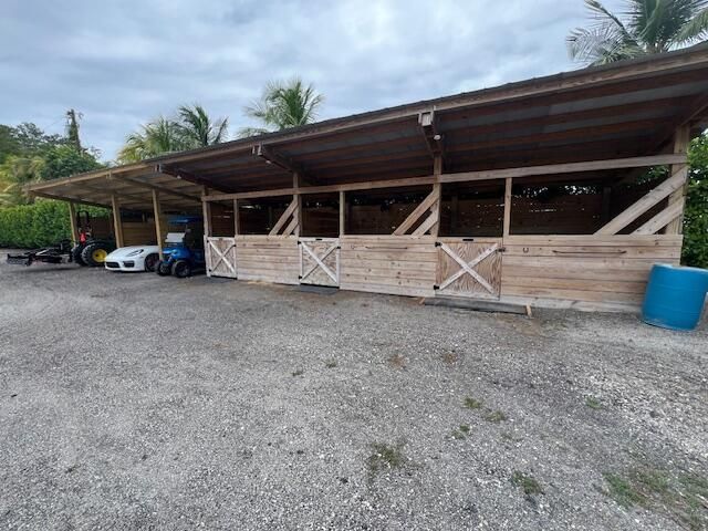 For Rent: $16,850 (2 beds, 2 baths, 3500 Square Feet)