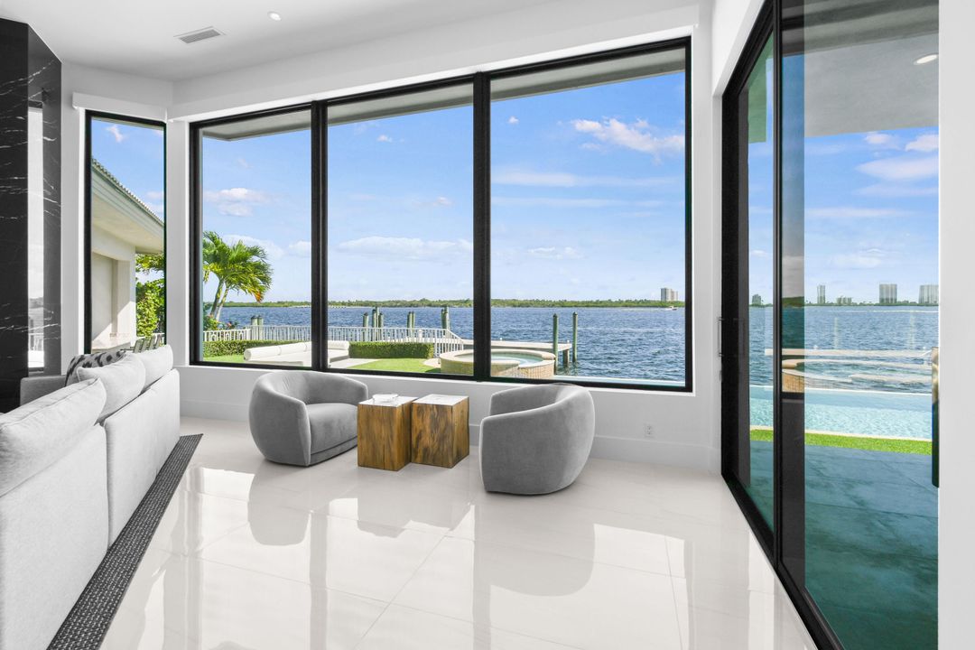 En Venta: $14,995,000 (5 camas, 6 baños, 7366 Pies cuadrados)