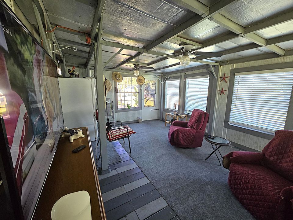 For Sale: $190,000 (2 beds, 2 baths, 1438 Square Feet)