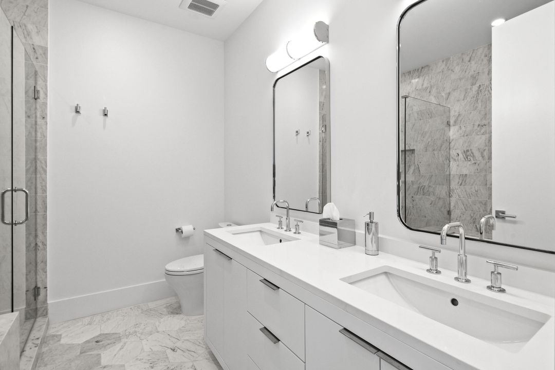 En Venta: $14,995,000 (5 camas, 6 baños, 7366 Pies cuadrados)