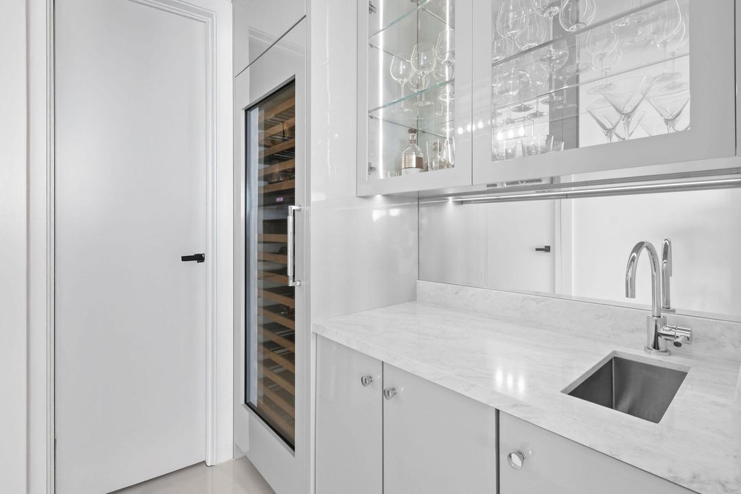 En Venta: $14,995,000 (5 camas, 6 baños, 7366 Pies cuadrados)