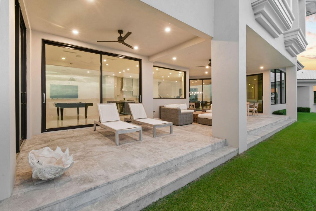 En Venta: $14,995,000 (5 camas, 6 baños, 7366 Pies cuadrados)