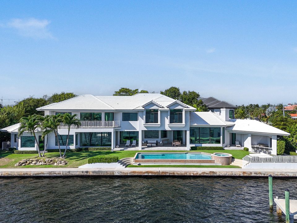 En Venta: $14,995,000 (5 camas, 6 baños, 7366 Pies cuadrados)