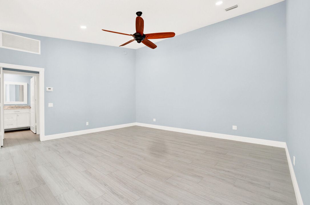 待售: $479,900 (2 贝兹, 2 浴室, 1680 平方英尺)