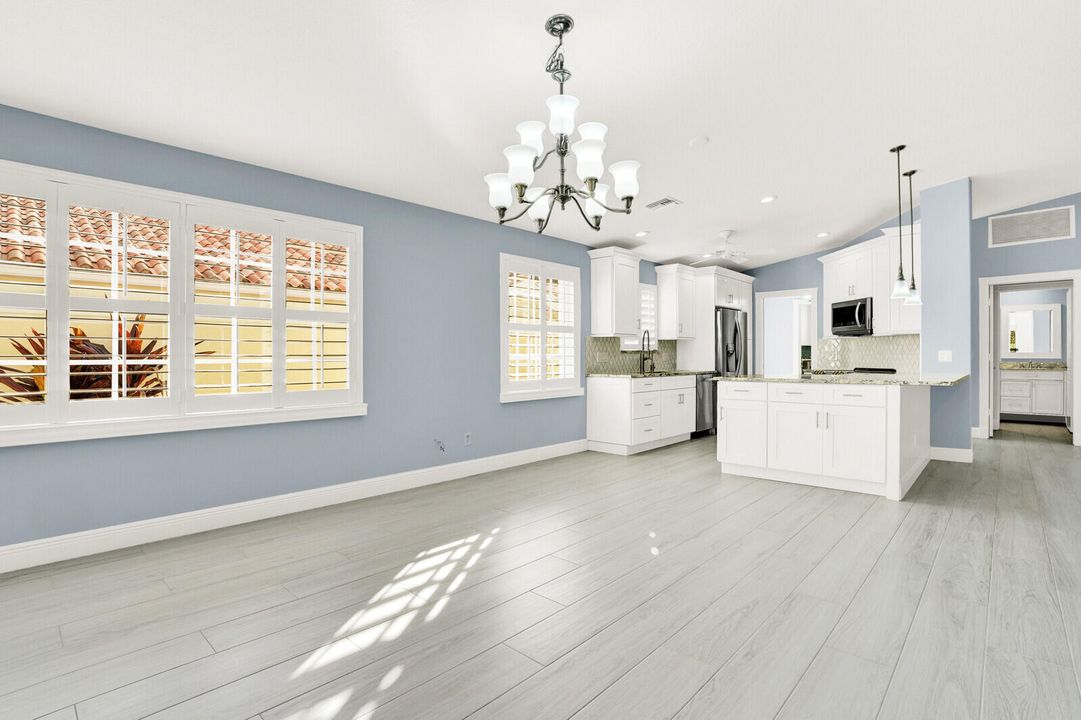 待售: $479,900 (2 贝兹, 2 浴室, 1680 平方英尺)