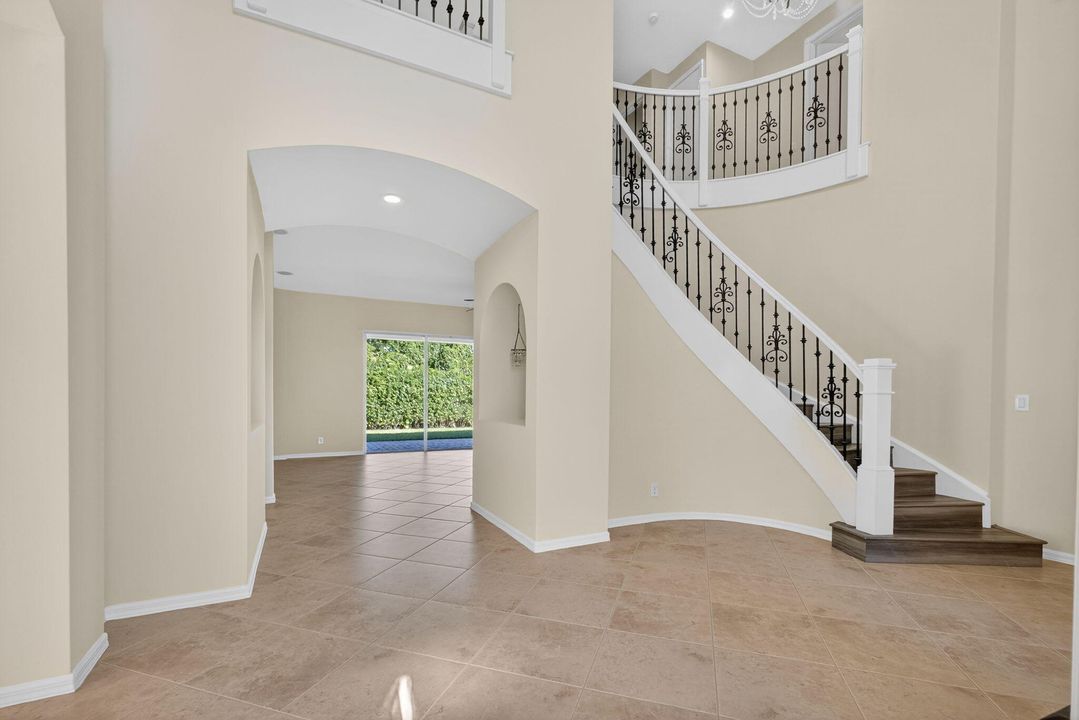 Active With Contract: $1,295,000 (6 beds, 4 baths, 3915 Square Feet)