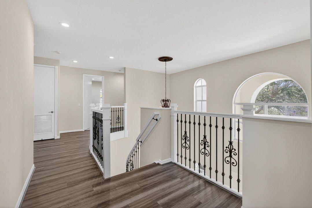 Active With Contract: $1,295,000 (6 beds, 4 baths, 3915 Square Feet)