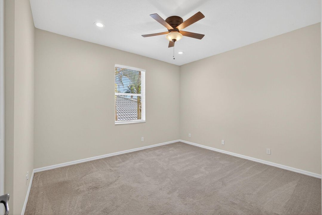 Active With Contract: $1,295,000 (6 beds, 4 baths, 3915 Square Feet)