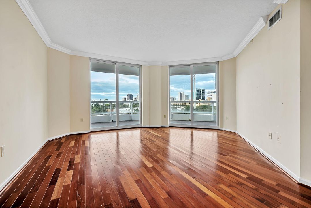 В аренду: $3,300 (2 спален, 2 ванн, 1236 Квадратных фут)