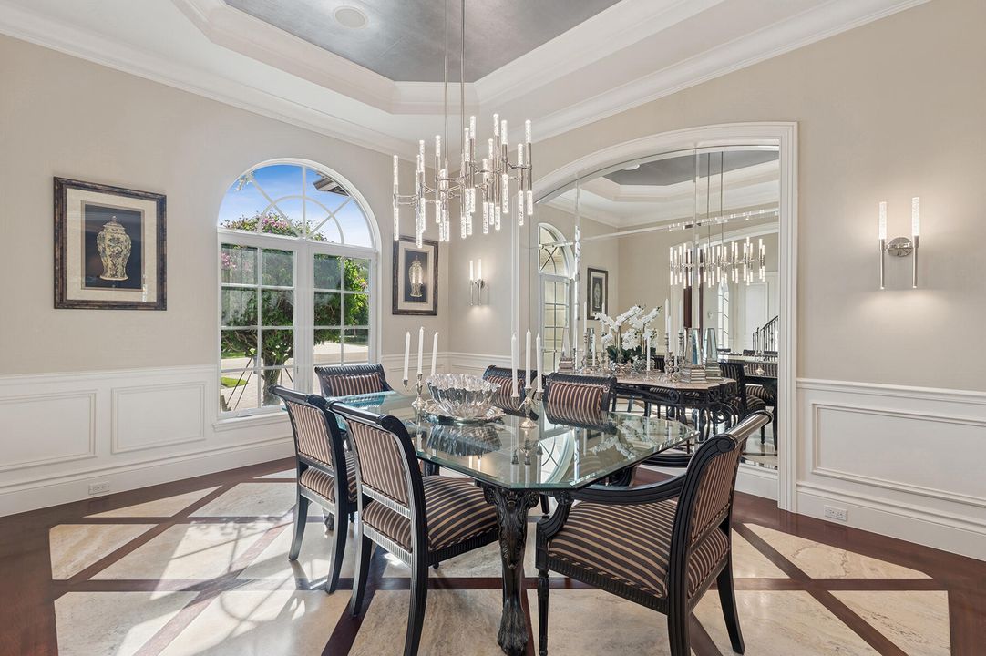 待售: $8,500,000 (5 贝兹, 6 浴室, 5961 平方英尺)