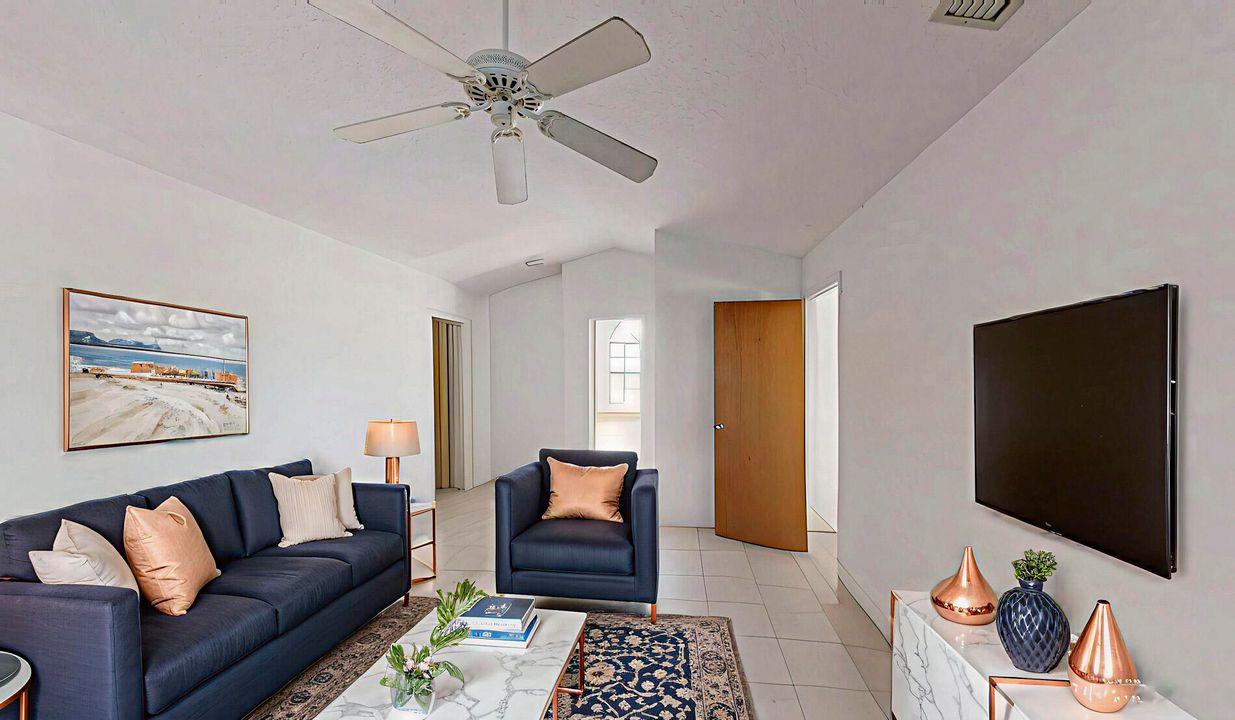 待售: $700,000 (3 贝兹, 3 浴室, 3292 平方英尺)