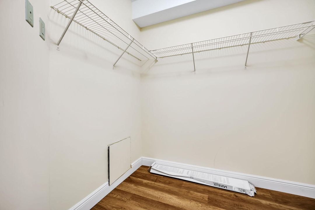 В аренду: $3,300 (2 спален, 2 ванн, 1236 Квадратных фут)