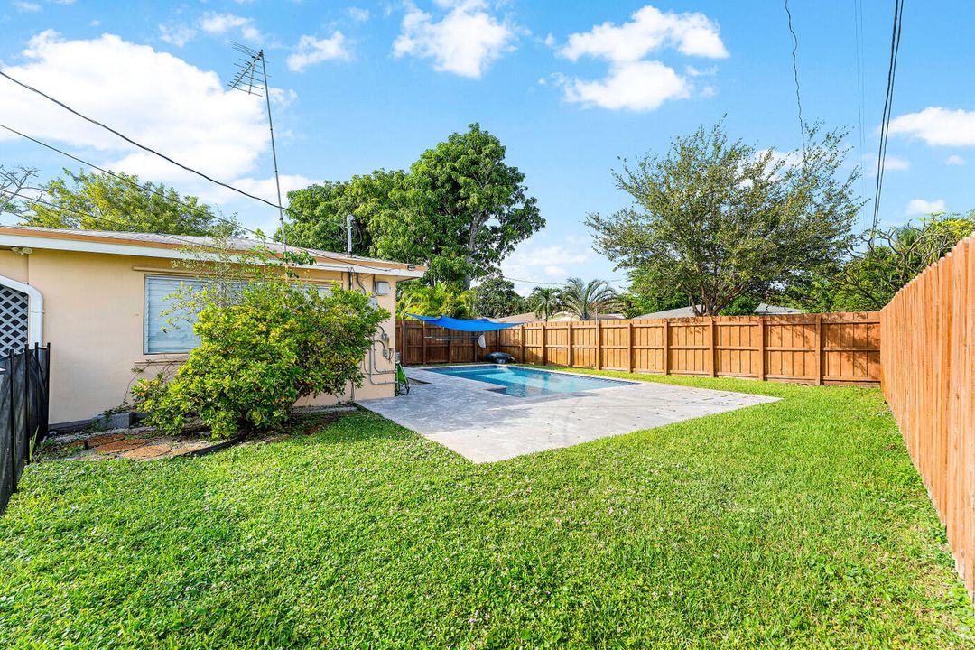 En Venta: $569,500 (3 camas, 2 baños, 1130 Pies cuadrados)