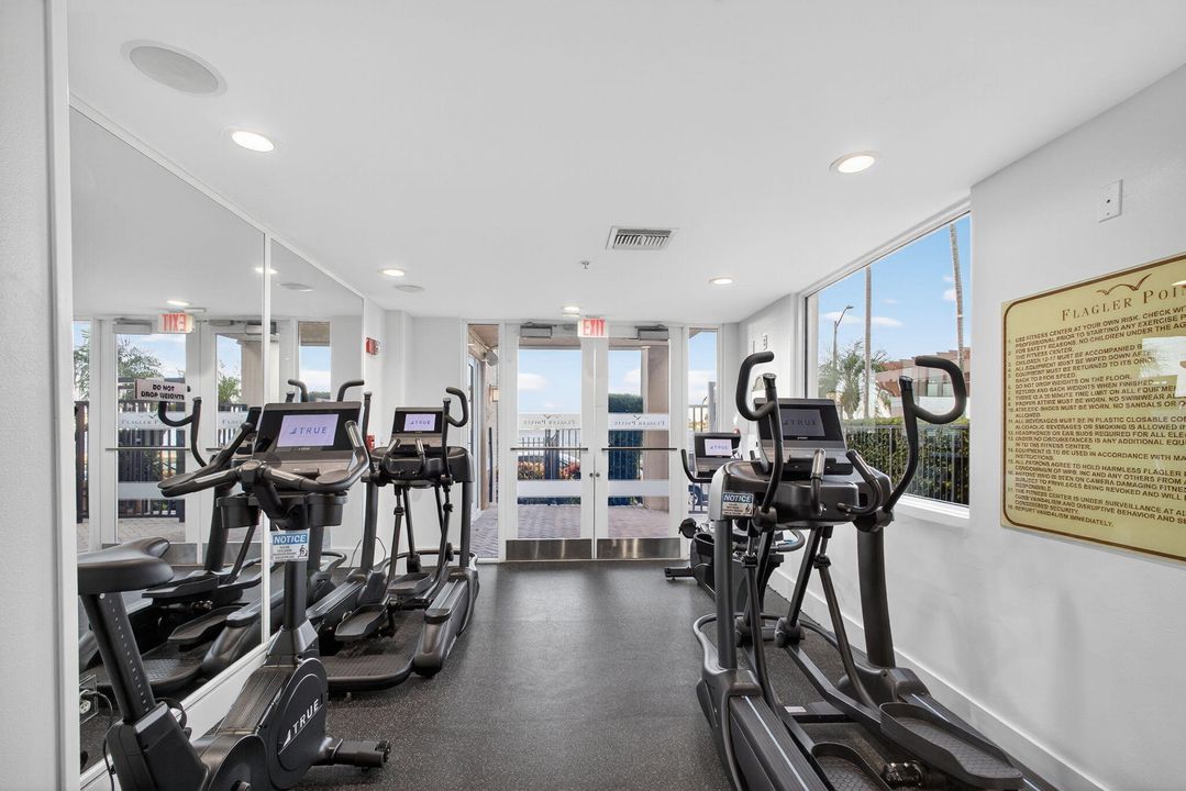 Под контрактом: $1,850 (1 спален, 1 ванн, 662 Квадратных фут)