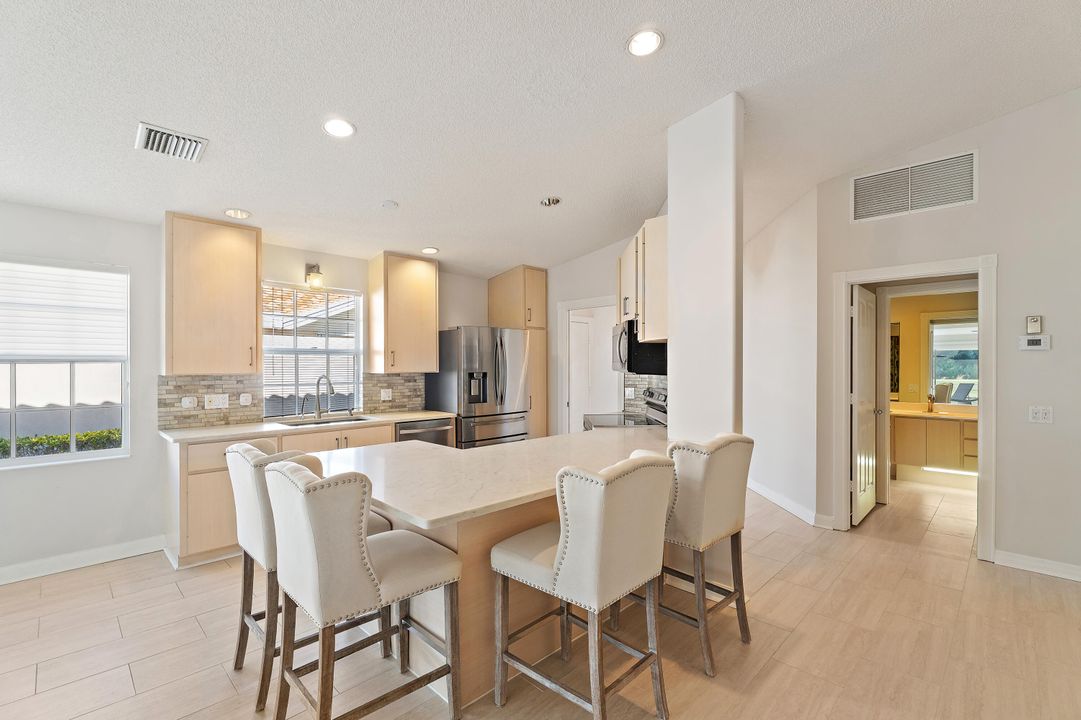 En Venta: $435,000 (2 camas, 2 baños, 1610 Pies cuadrados)