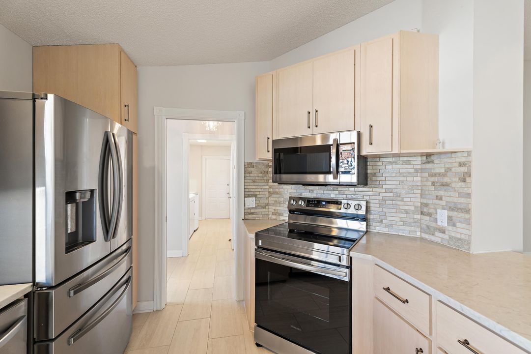 En Venta: $435,000 (2 camas, 2 baños, 1610 Pies cuadrados)