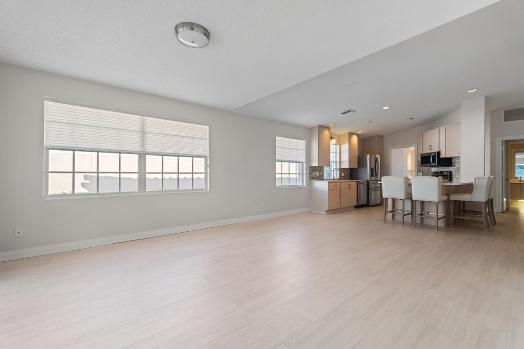 En Venta: $435,000 (2 camas, 2 baños, 1610 Pies cuadrados)