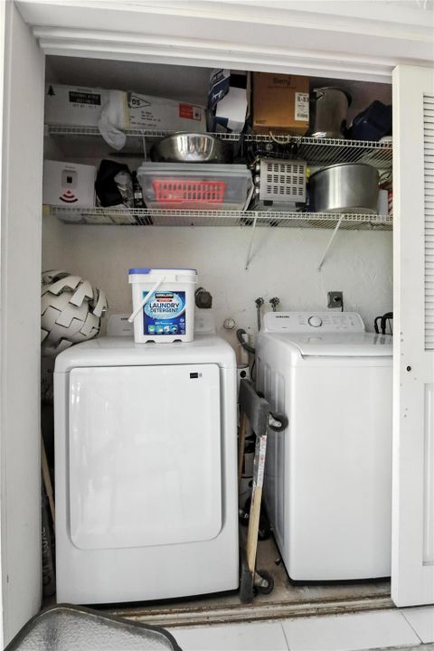 En Venta: $275,000 (3 camas, 2 baños, 1120 Pies cuadrados)