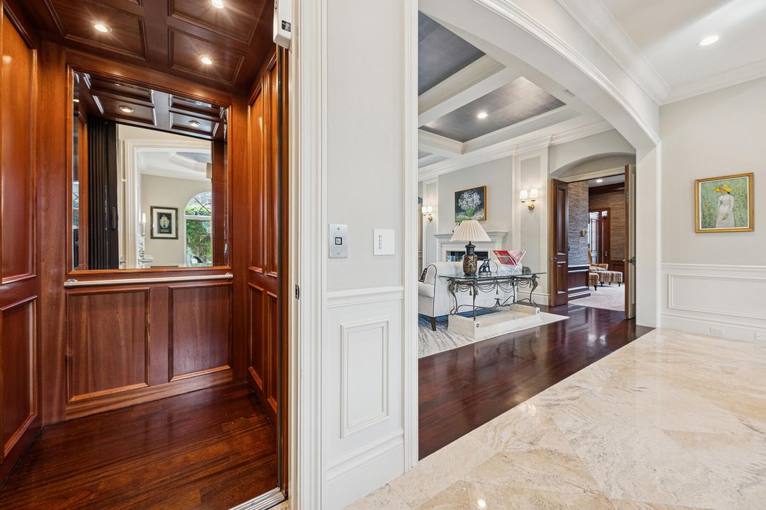 待售: $8,500,000 (5 贝兹, 6 浴室, 5961 平方英尺)