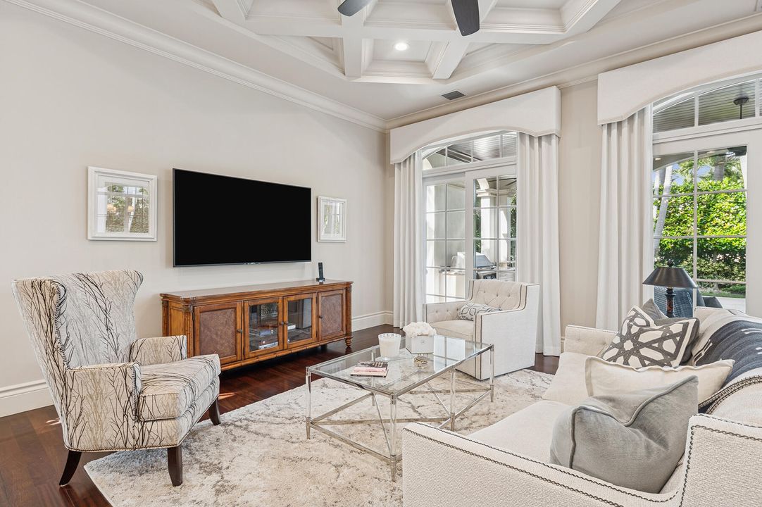 待售: $8,500,000 (5 贝兹, 6 浴室, 5961 平方英尺)