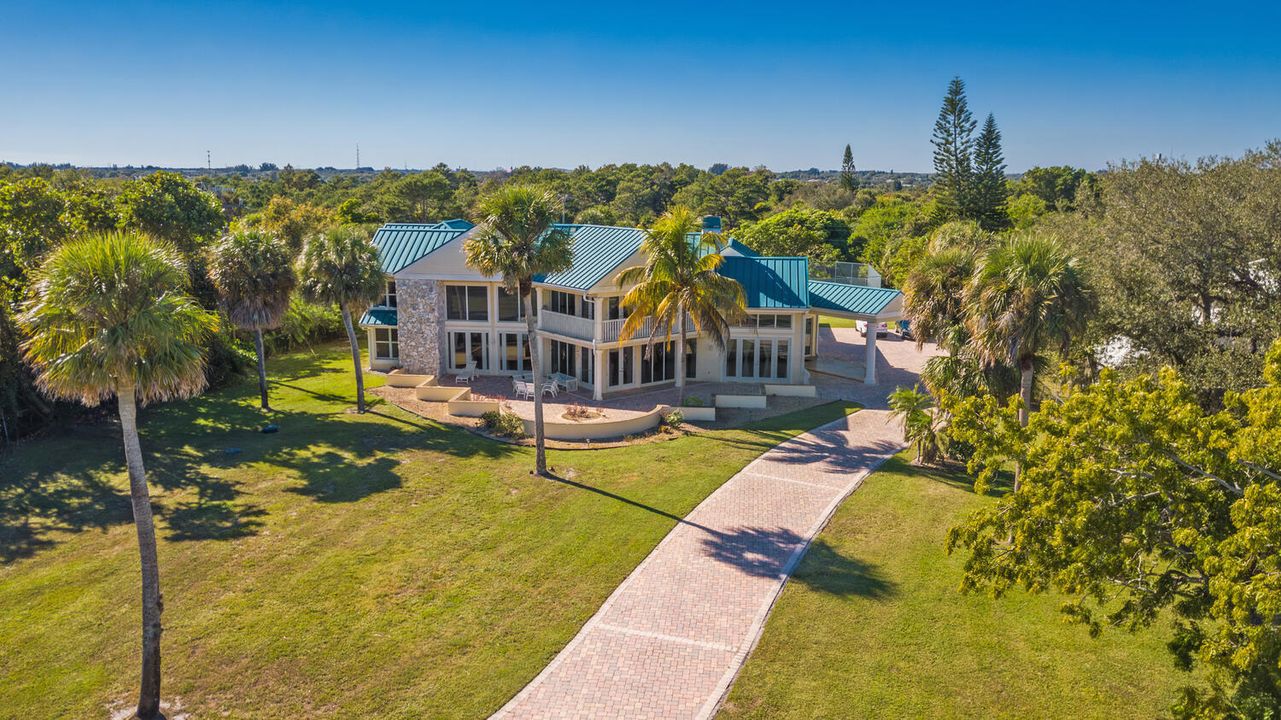 For Sale: $3,750,000 (8 beds, 5 baths, 7389 Square Feet)