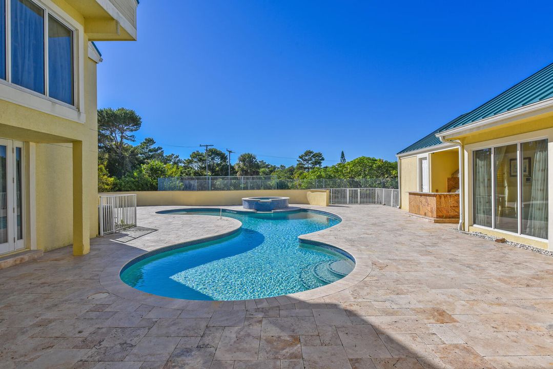 For Sale: $3,750,000 (8 beds, 5 baths, 7389 Square Feet)