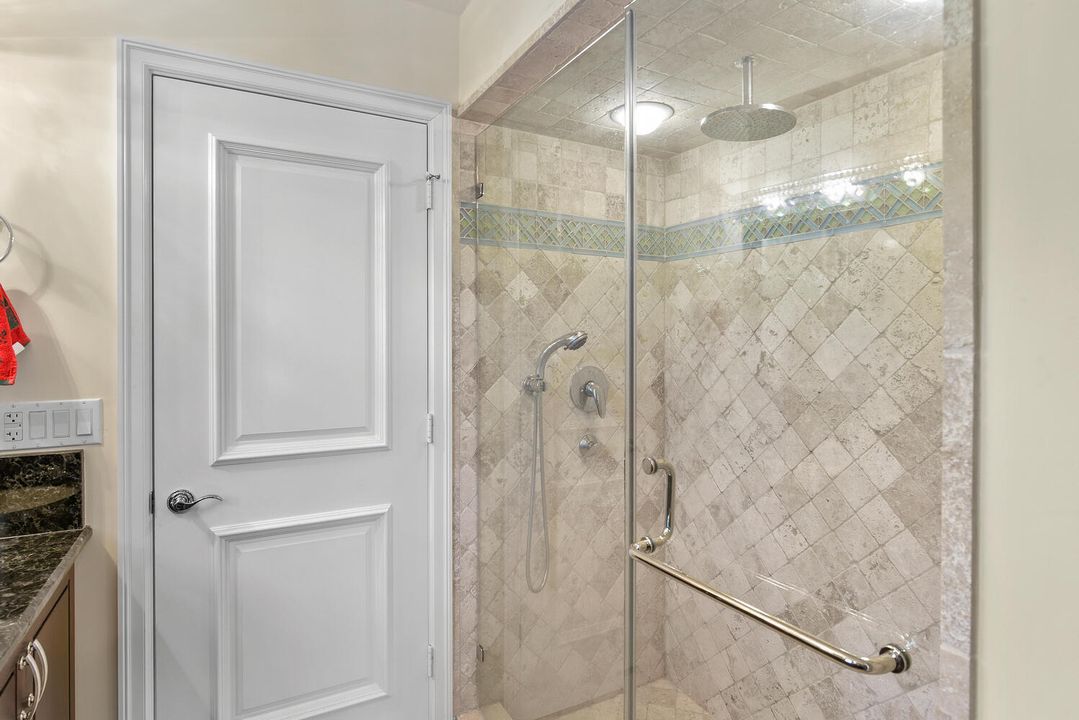 For Sale: $3,750,000 (8 beds, 5 baths, 7389 Square Feet)