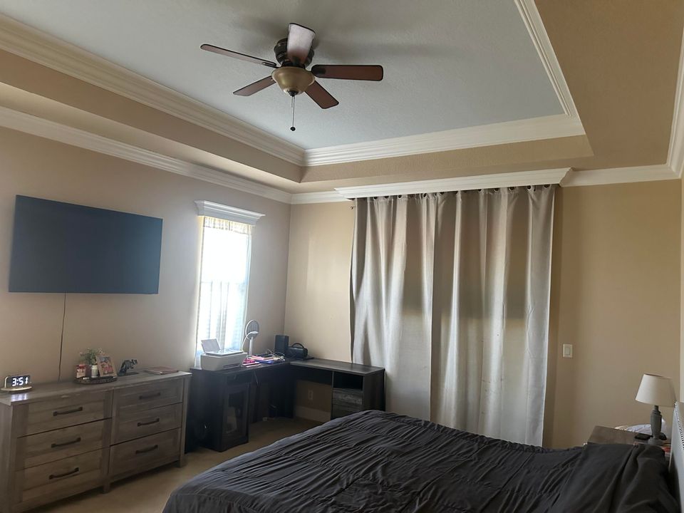 For Rent: $3,000 (3 beds, 2 baths, 2240 Square Feet)