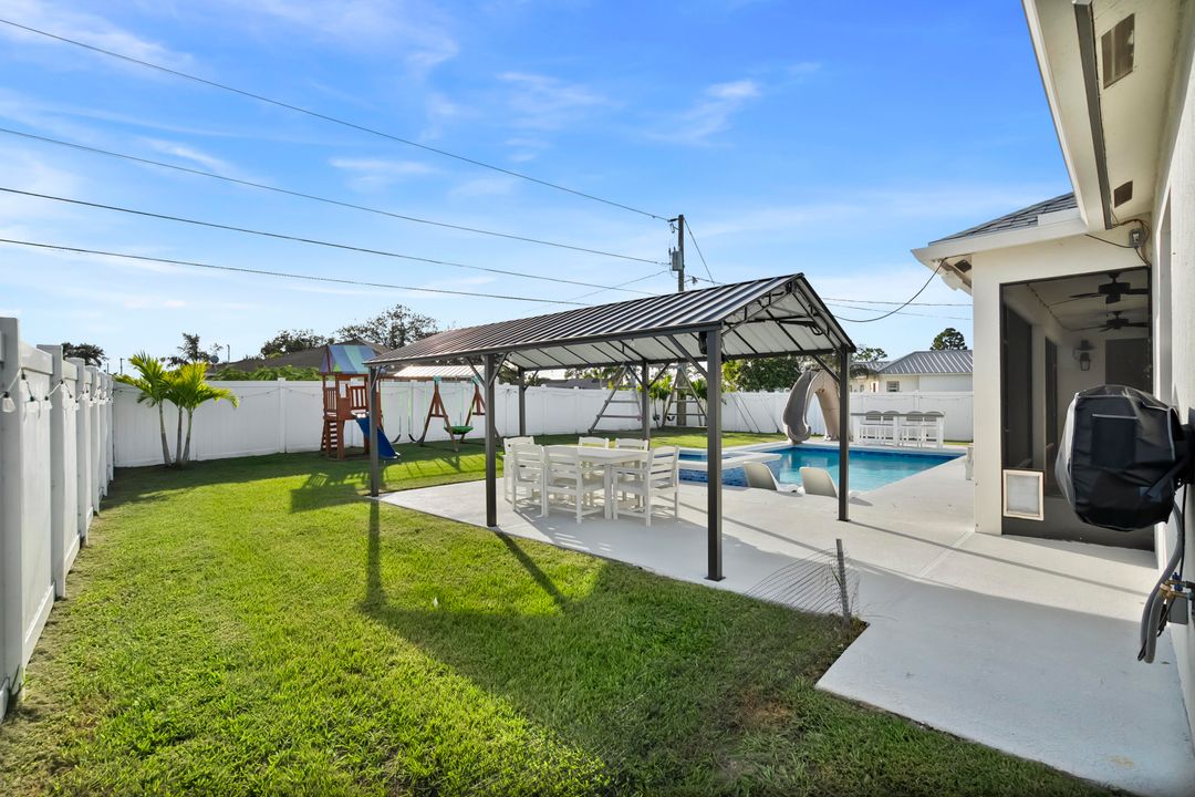 На продажу: $649,900 (5 спален, 3 ванн, 2265 Квадратных фут)