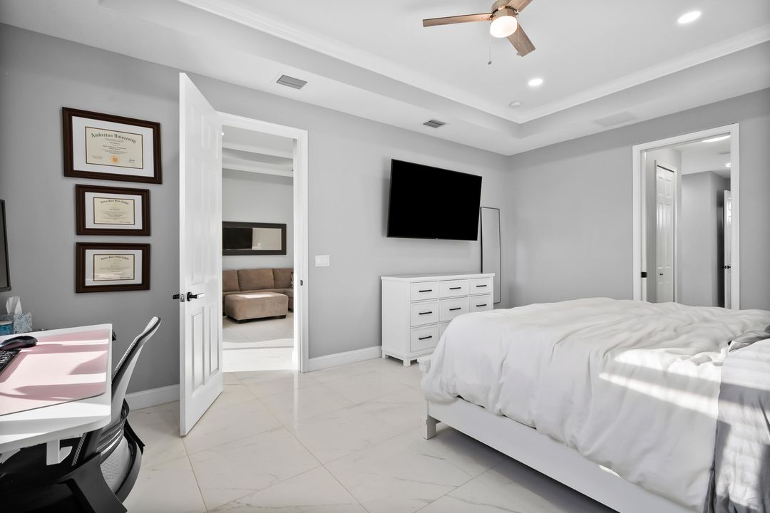 На продажу: $649,900 (5 спален, 3 ванн, 2265 Квадратных фут)