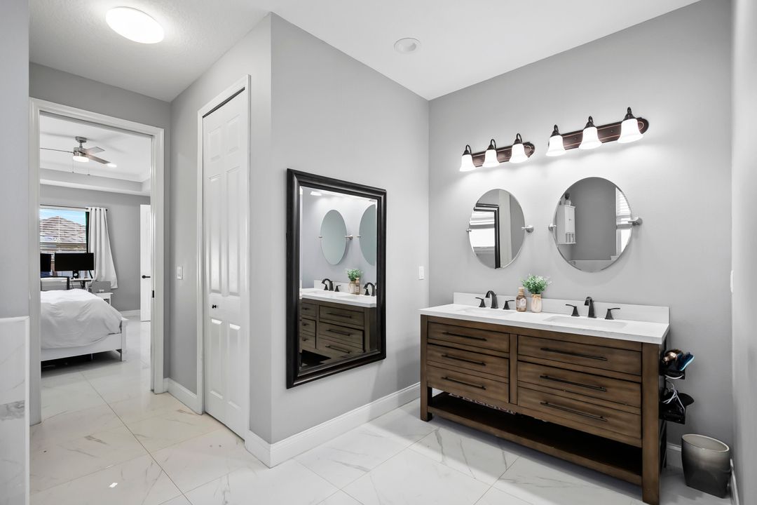 На продажу: $649,900 (5 спален, 3 ванн, 2265 Квадратных фут)