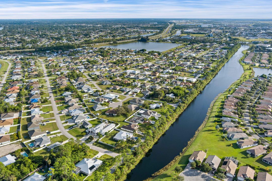 На продажу: $649,900 (5 спален, 3 ванн, 2265 Квадратных фут)