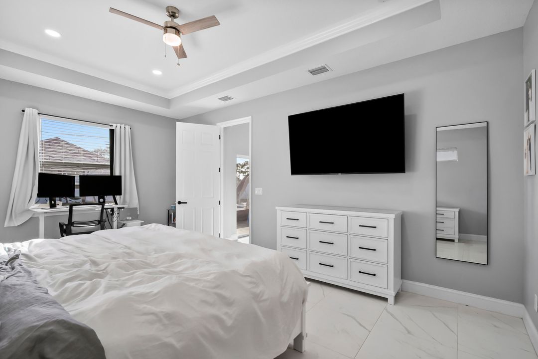 На продажу: $649,900 (5 спален, 3 ванн, 2265 Квадратных фут)