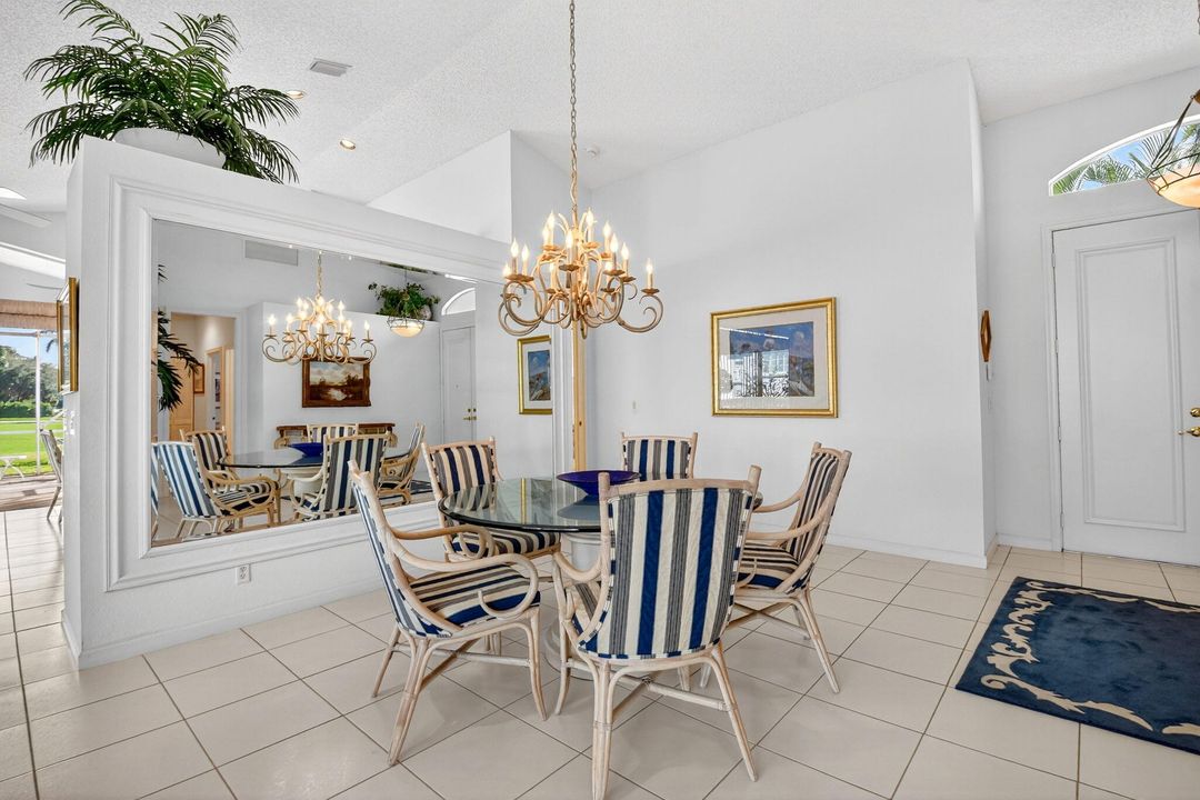 For Sale: $320,000 (3 beds, 2 baths, 2212 Square Feet)