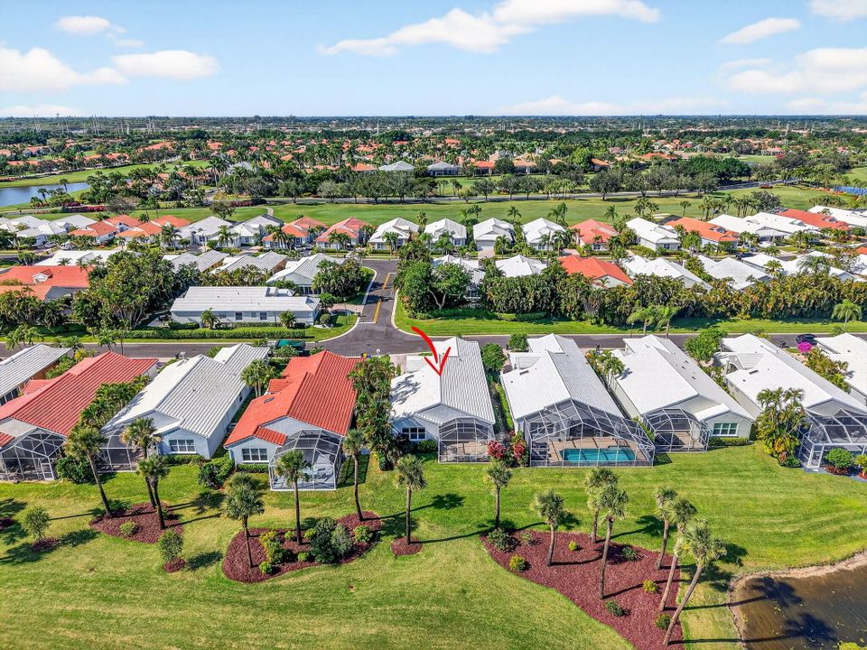 For Sale: $320,000 (3 beds, 2 baths, 2212 Square Feet)