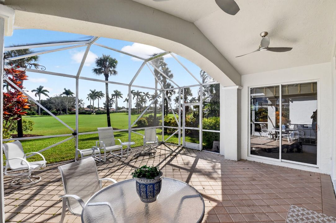 For Sale: $320,000 (3 beds, 2 baths, 2212 Square Feet)