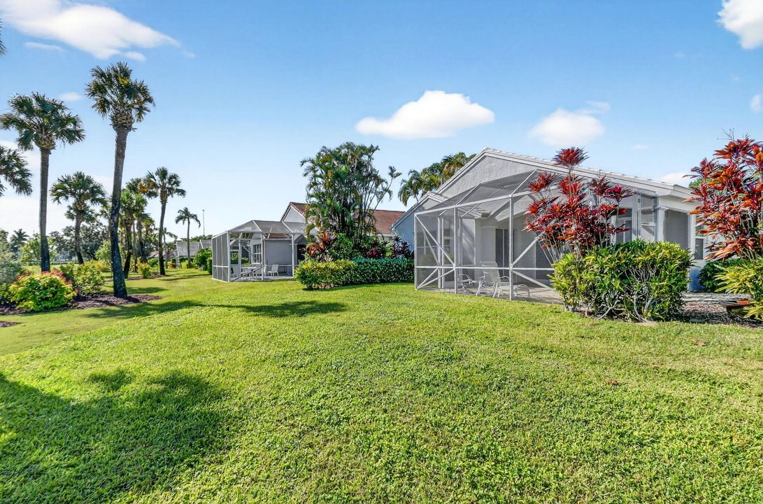 For Sale: $320,000 (3 beds, 2 baths, 2212 Square Feet)