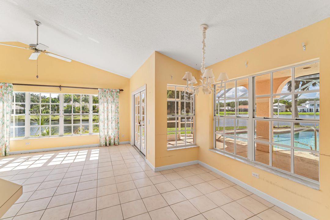 Active With Contract: $700,000 (4 beds, 2 baths, 2619 Square Feet)