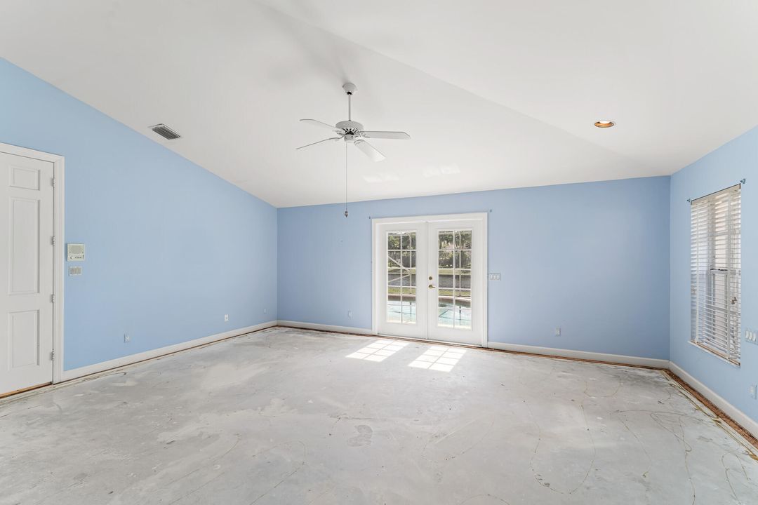 Active With Contract: $700,000 (4 beds, 2 baths, 2619 Square Feet)