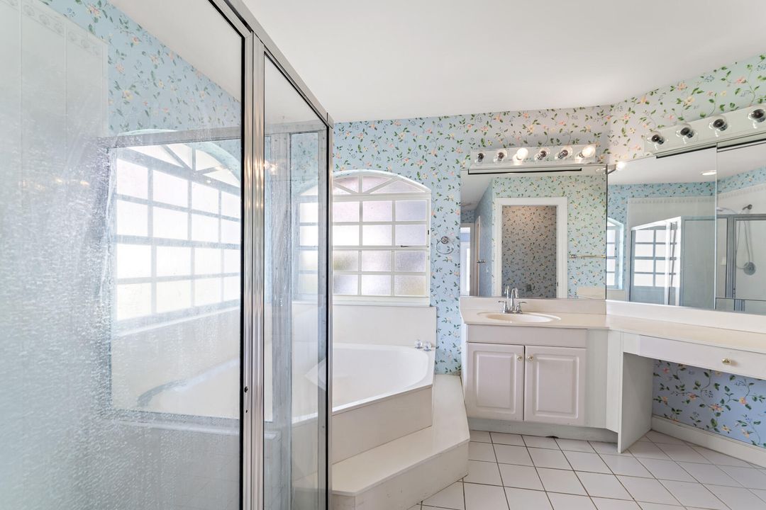 Active With Contract: $700,000 (4 beds, 2 baths, 2619 Square Feet)