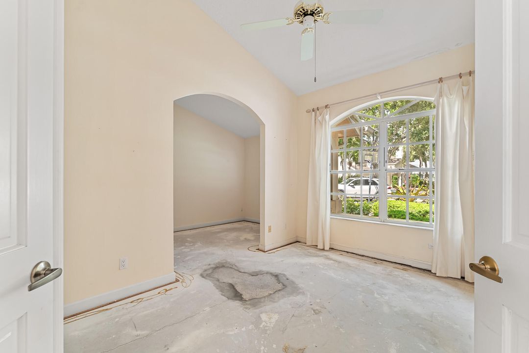 Active With Contract: $700,000 (4 beds, 2 baths, 2619 Square Feet)