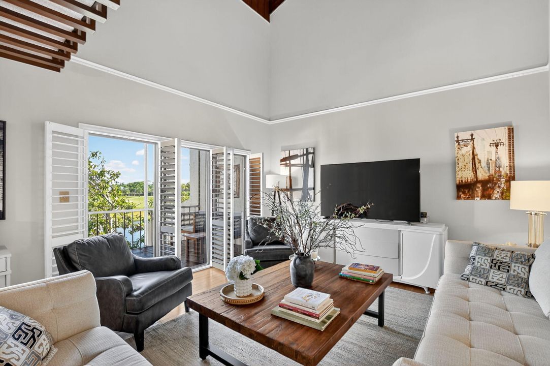 Active With Contract: $539,000 (2 beds, 2 baths, 1731 Square Feet)