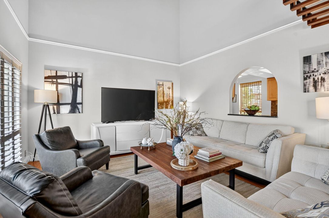 Active With Contract: $539,000 (2 beds, 2 baths, 1731 Square Feet)