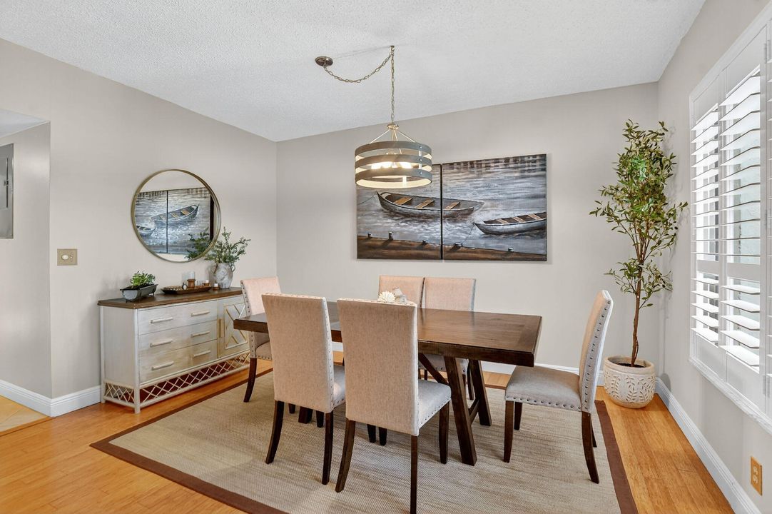 Active With Contract: $539,000 (2 beds, 2 baths, 1731 Square Feet)